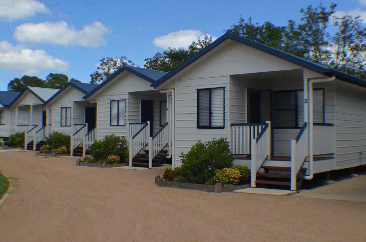 Wondai Accommodation Units And Villas Екстер'єр фото