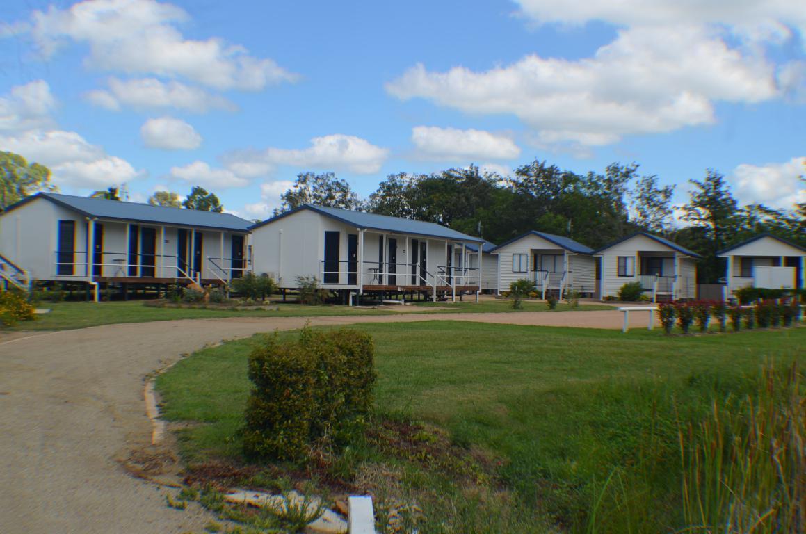 Wondai Accommodation Units And Villas Екстер'єр фото