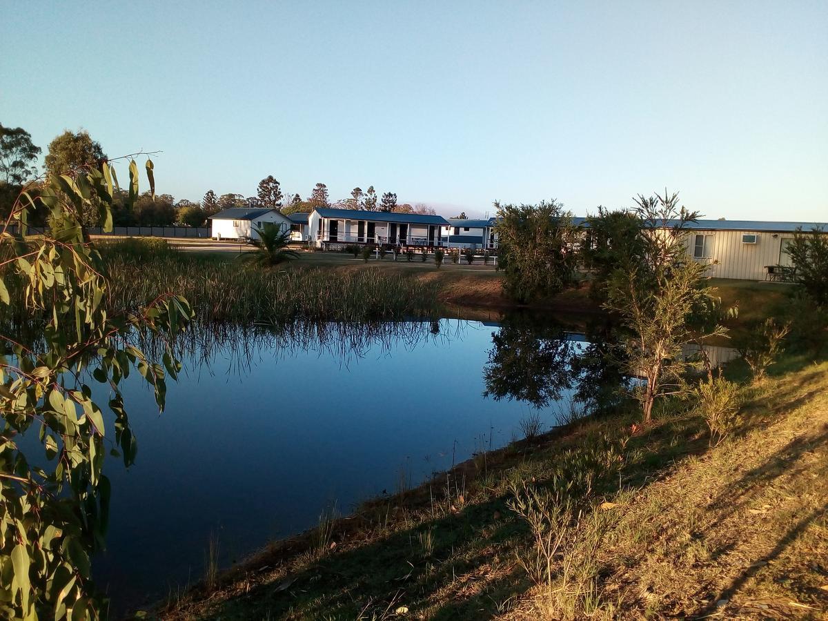 Wondai Accommodation Units And Villas Екстер'єр фото